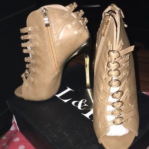 L&K booties. Size 6.5. Tan